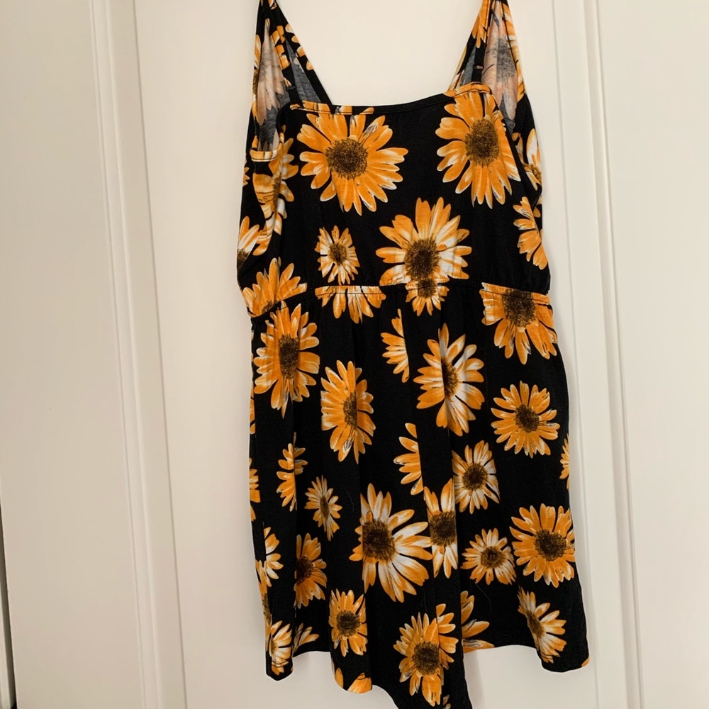 Sunflower romper - Picture 2 of 2